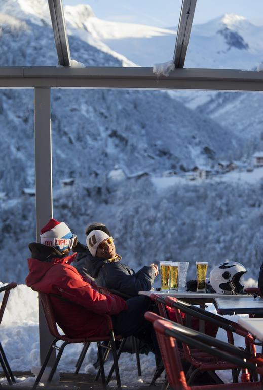 Catrina Lodge Disentis Bagian luar foto