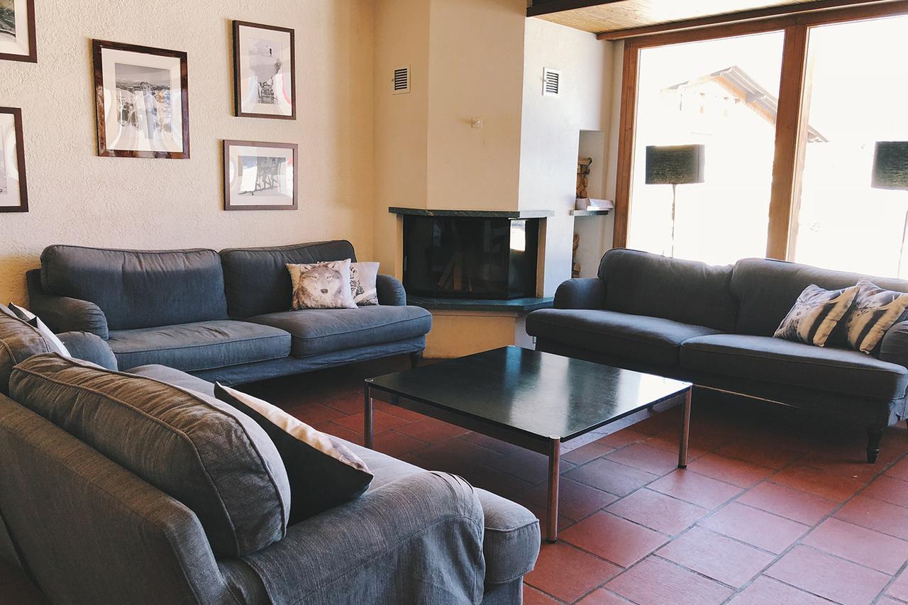 Catrina Lodge Disentis Bagian luar foto