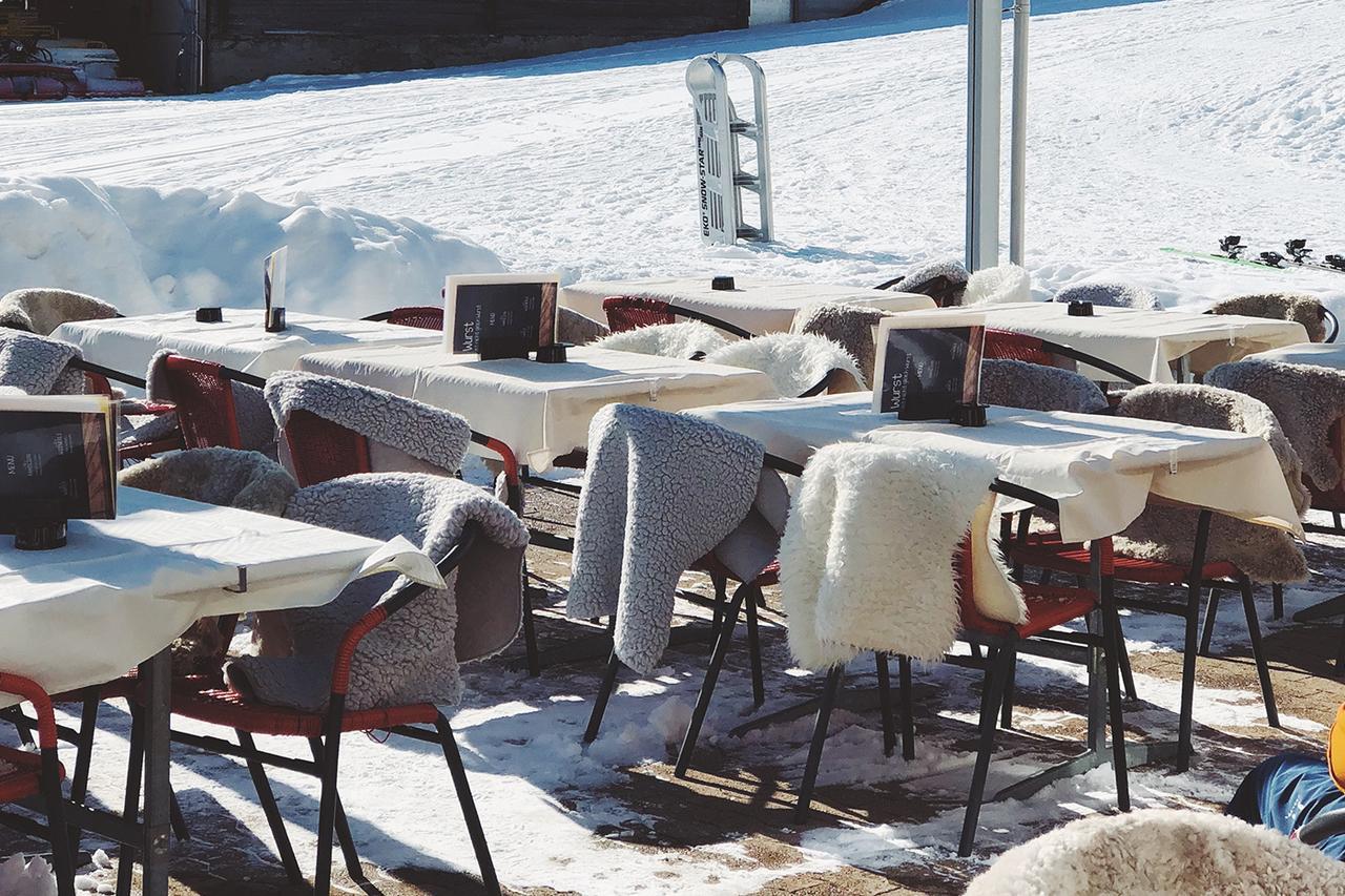 Catrina Lodge Disentis Bagian luar foto
